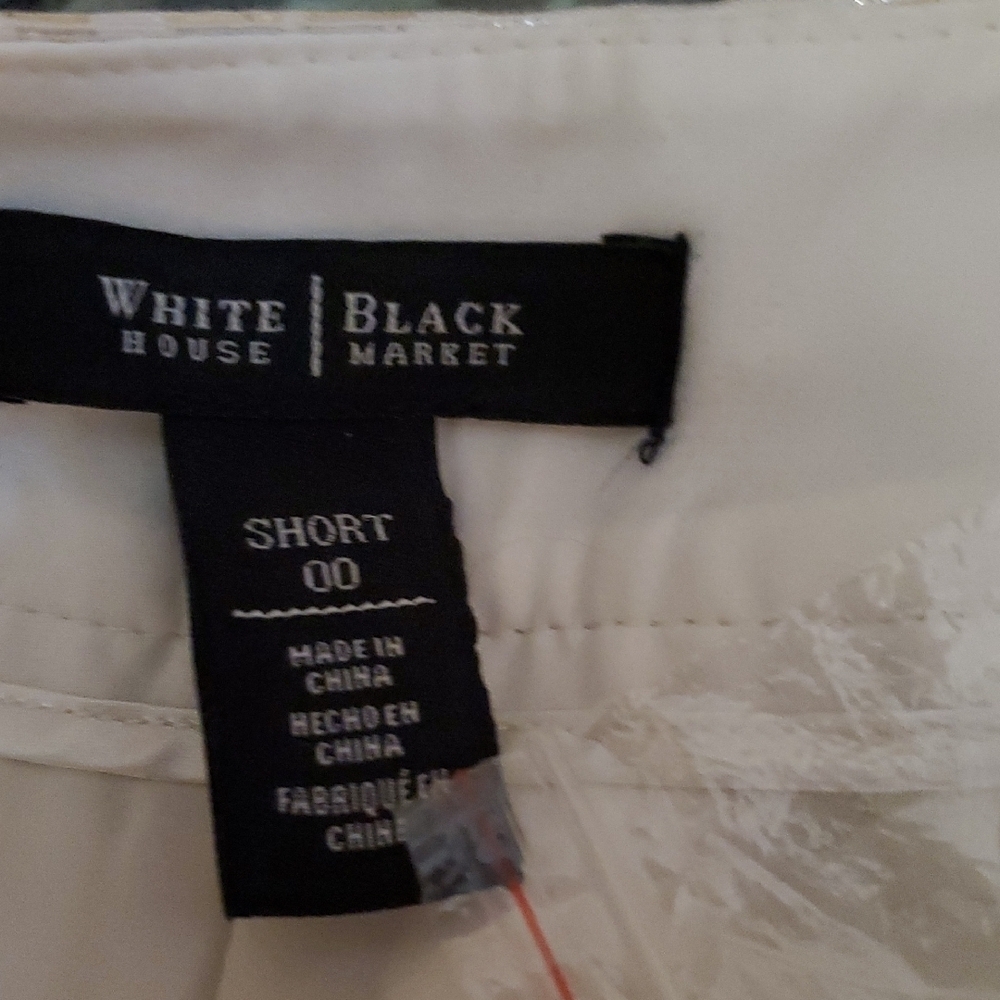 White House Black Market Geometric White Shorts - Picture 5 of 7